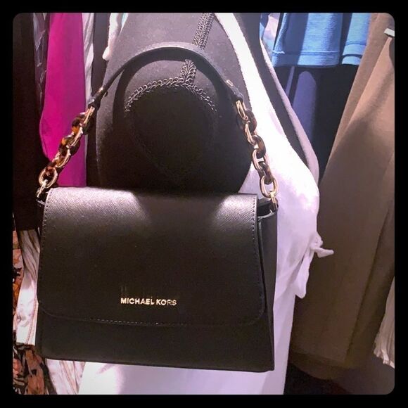 Michael kors small purse - Picture 1 of 5